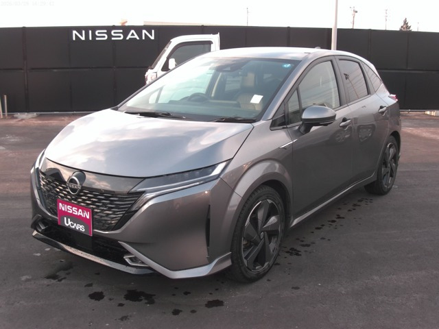 ノートオーラ 1.2 G FOUR レザーエディション 4WD 