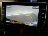 バックガイドモニターで、後方を確認しながら安心して駐車することができます。運転初心者も熟練者も必須の機能ですよ!