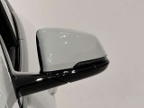 ドアミラーに内蔵されているフラッシャーは視認性も良く安全運転に一役買ってます。