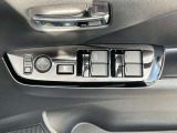 全席パワーウィンドウとなっています。運転席はオートになっているのでワンタッチ開閉することが出来ます。