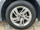 ボディースタイルにマッチした純正アルミホイールです!
