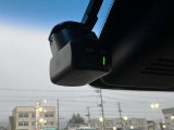 【ドライブレコーダー】時間に合わせた情報をしっかりと録画録音いたします。運転に際してのトラブルや事故などの映像もしっかりと録音録画いたします。