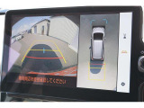 バックモニター付ですので、車庫入れも駐車もラクラクです。
