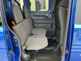 リアシートも広々としていて、座りやすいです。