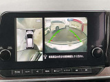 アラウンドビューモニター装備☆上から見たような画面で車庫入れも縦列駐車も安心です!!