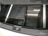 荷室アンダートレイ下収納スペース有ります。