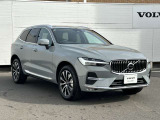 北欧流のラグジュアリーを体現したXC60。伝統的なスカンジナビアン・デザインを継承しながら、躍動感にあふれ優雅な雰囲気を身にまとう、新しい潮流を具現化したスタイリングです。