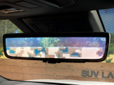 【デジタルインナーミラー】後席の大きな荷物や同乗者で後方が確認しづらい時でも安心!カメラが撮影した車両後方の映像をルームミラー内に表示。クリアな視界で状況の確認が可能です!