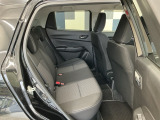 リアシートも広々としていて、座りやすいです。
