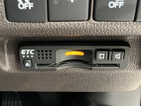 いまや快適なカーライフに欠かせないETCが付いています。