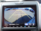後方確認はバックカメラにお任せ♪後退時に便利で、駐車が楽になります♪
