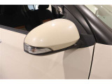 ■対向車からの視認性も良く安心してお乗りいただけるウィンカー付ドアミラー!