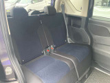 リアシートもリクライニングが可能ですのでゆったり座れ、軽自動車でも広々過ごせますよ。