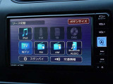 CD・DVD(再生機能)・ブルートゥース等を使用することができます。