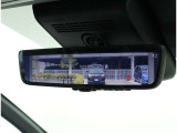 デジタルインナーミラー装備!車両後方のカメラの映像をデジタル補正で視認性を向上させてインナーミラー内に表示します♪視界を遮るものがなく、後席に同乗者がいても後方を確認しやすく安心です♪
