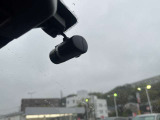 事故などのときに、証拠となるドライブレコーダー付いてます