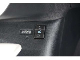 寒い日はすぐにあたたかくなるシートヒーターは重宝します。暖房を控えめにすることで燃費の向上にもなります。車内の空気が汚れたり乾燥したりする心配も減ります。
