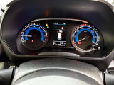 スッキリと見やすいスピードメーターです。どのくらいのスピードで走っているのか、どのくらいの距離を走っているのか分かります!ガソリンなどの残数なども表記されるので確認が楽ちんです!