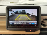 バックでの駐車が苦手な方や運転にあまり自信のない方でも後方の視界をしっかりサポート。安心して車庫入れが出来るバックカメラを装備しています!