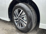 純正16インチアルミホイール