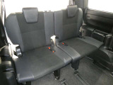 3列目シートも傷みは少ないです!!