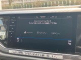 App-Connectを利用して、AppleCarPlayやAndroid Autoに対応。ナビや音楽アプリを車内でスムーズに操作できます。