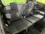 3列目シートはもちろん状態良好☆大人でもゆったりと座って頂けますので、大人数でのお出かけもラクラクです♪ご家族で、気の知れた仲間で、ドライブに行くのが楽しみですね♪