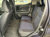 前席・後部シートともに綺麗に使用されております☆フロアマット付きですので、お足元の悪い天気でも安心です(^^)/