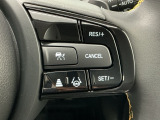 アクセルから足を離しても設定したスピードを保ち走行し、高速道路での疲労軽減に役立つクルーズコントロール付きです!