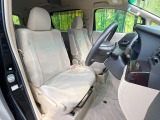 運転席シート廻りは使用感も少なく、良好な状態となっています。丁寧に使われていたことがよくわかりますね。