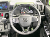ステアリングも使用感が少なく、きれいな状態となっております♪