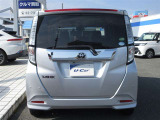 バックカメラが付いているので後方確認が非常にしやすいです。今や運転初心者も熟練者も必須装備!ついていて損はないですね♪