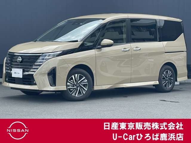 セレナ 1.4 e-4ORCE ハイウェイスターV 4WD 