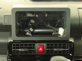 オーディオ取り付けスペースあります。 お好きなナビやオーディオを取り付け出来ます。
