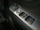 運転席から操作可能なパワーウィンドウ!