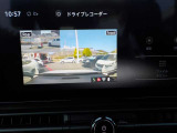 純正前後ドライブレコーダー装備しております!ナビゲーション画面で映像確認が可能です。