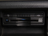 ★ETC2.0が装備されています!!社外品とは違い収まりの良いデザインが人気!高速道路を利用する際は必需品ですよね!!ストレス無く料金所を通過出来ます!!