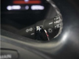 ◆パドルシフト装備◆オートマチック車でもミッション車のようなフィーリングを楽しめます。エンジンブレーキを使いたい時にも役立ちます。