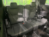 3列目シートはもちろん状態良好☆大人でもゆったりと座って頂けますので、大人数でのお出かけもラクラクです♪ご家族で、気の知れた仲間で、ドライブに行くのが楽しみですね♪