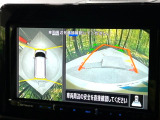 【アラウンドビューモニター】専用のカメラにより、上から見下ろしたような視点で360度クルマの周囲を確認することができます☆死角部分も確認しやすく、狭い場所での切り返しや駐車もスムーズに行えます。