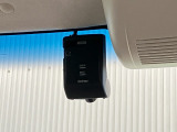 純正ドライブレコーダーを装着しています♪高画質、高機能で、毎日の運転に安心をプラスします!しっかり、録画できるマストアイテムです♪