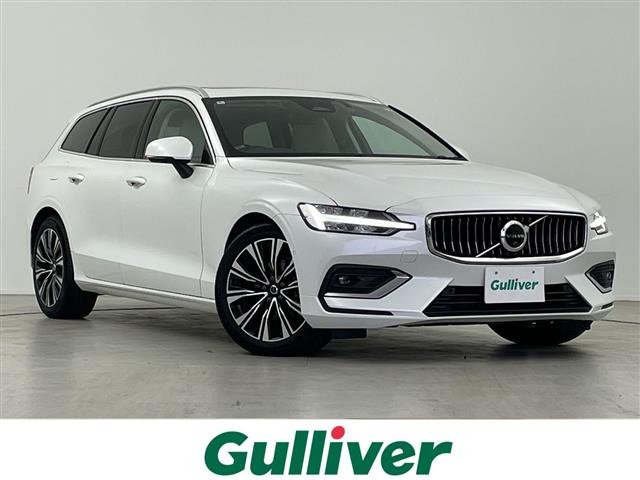 V60 アルティメット B4 本革シート サンルーフ