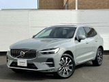 北欧流のラグジュアリーを体現したXC60。伝統的なスカンジナビアン・デザインを継承しながら、躍動感にあふれ優雅な雰囲気を身にまとう、新しい潮流を具現化したスタイリングです。