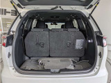 ワゴンならではの広々としたラゲージスペースを備えています。ライフスタイルに合わせていろいろな物を積み込めます!