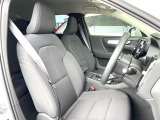 VOLVOのシートは人間工学に基づいた設計となっており長時間の運転でも疲れにくいと定評があります。