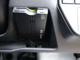 【ETC装備車】高速道路の料金所で慌てて小銭を探すことも無くなります。料金所もスイスイと通過!☆ETCカードの作成も当社におまかせくださいね☆※セットアップ費用は別途申し受けます
