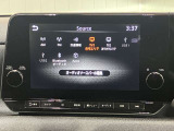 【メーカーナビ】9インチの大画面モニターを搭載し、Apple CarPlayへのワイヤレス接続やAndroid Autoにも対応。