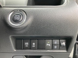 キーレスプッシュスタート。豊富な装備も魅力的!各機能の切り替えボタンは運転席から操作ラクラク。
