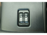 【シートヒーター】運転席、助手席ともにシートヒーター装備です。寒い朝、車内が暖まるのを待たずに快適に出発できます♪気持ちよく1日が始まります。