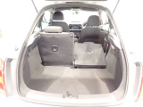 ラゲージルームだって広々です!シートを倒して更にお荷物積めちゃいます♪